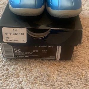 Nike little posite one